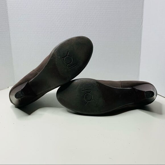 YOU by Crocs Leather Ankle Booties sz 9 - Picture 2 of 12